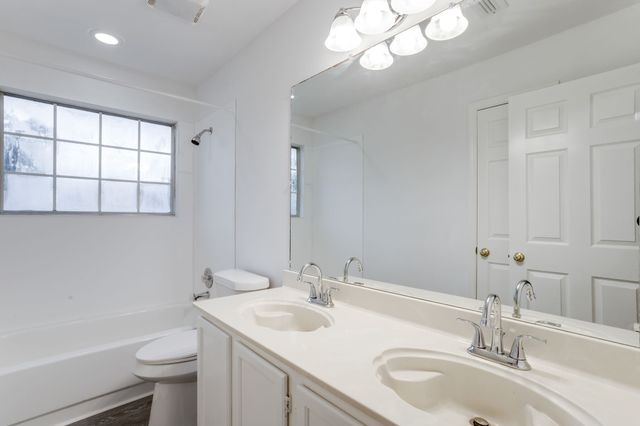 413 Fox Creek Court, Denton, TX 76209