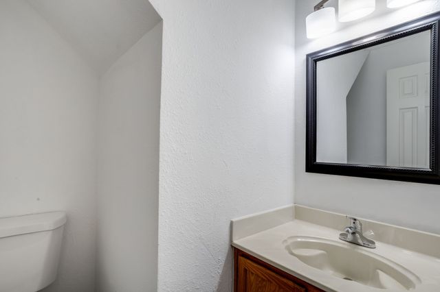 413 Fox Creek Court, Denton, TX 76209