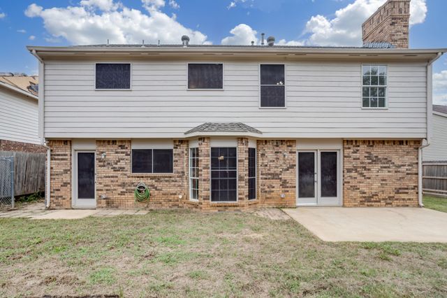413 Fox Creek Court, Denton, TX 76209