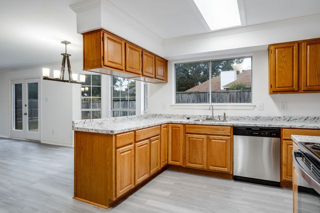 413 Fox Creek Court, Denton, TX 76209