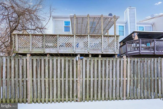 9201 BROADWATER DR, Gaithersburg, MD 20879