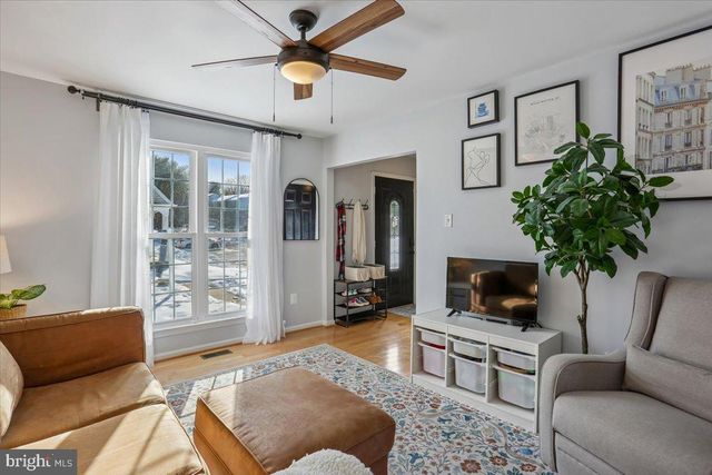 9201 BROADWATER DR, Gaithersburg, MD 20879