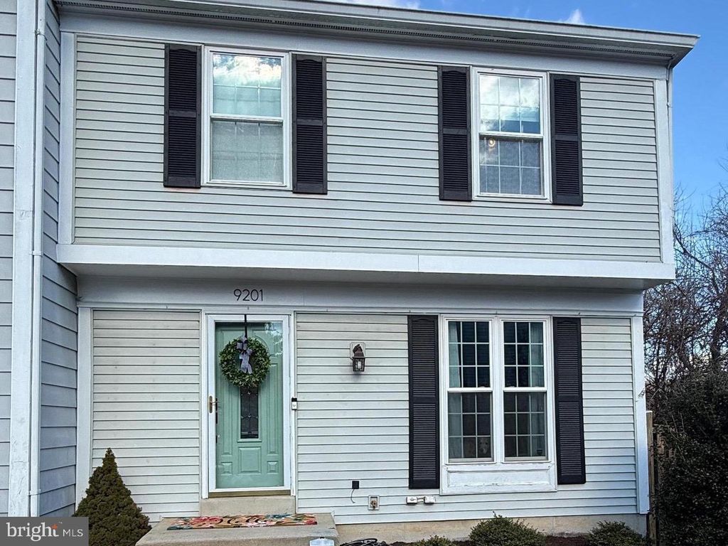 9201 BROADWATER DR, Gaithersburg, MD 20879