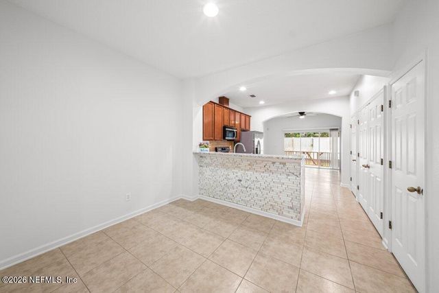 6186 HIGH TIDE Boulevard, Jacksonville, FL 32258
