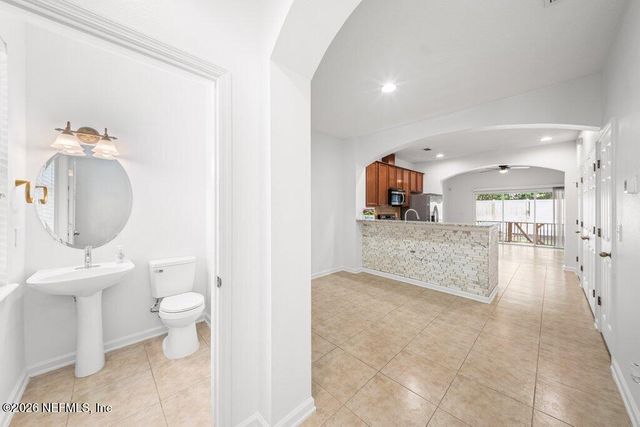 6186 HIGH TIDE Boulevard, Jacksonville, FL 32258