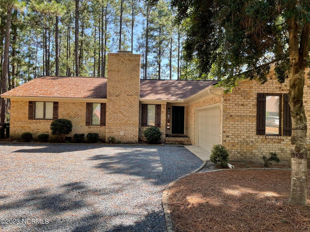 55 Salem Drive, Pinehurst, NC 28374