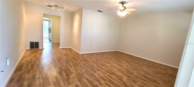 911 WASHINGTON AVENUE 305, Largo, FL 33770