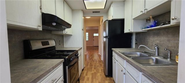 911 WASHINGTON AVENUE 305, Largo, FL 33770