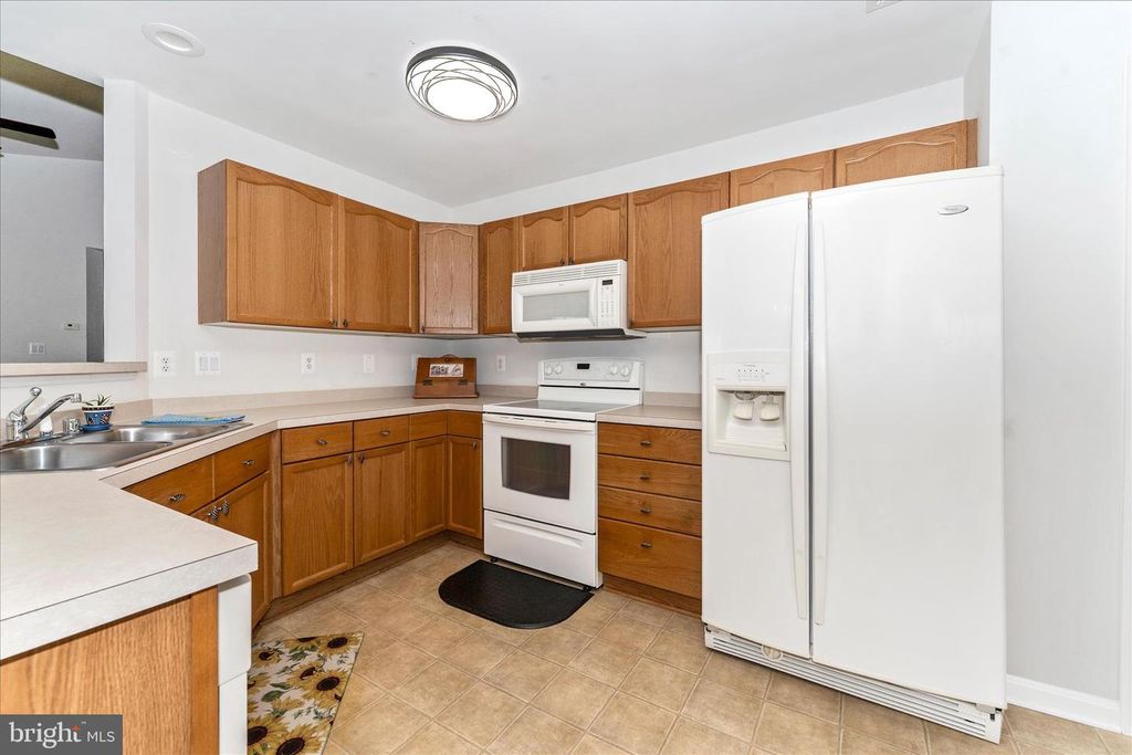 Image 12 of property listing at 2513 SHELLEY CIR #9 3D, Frederick, MD 21702