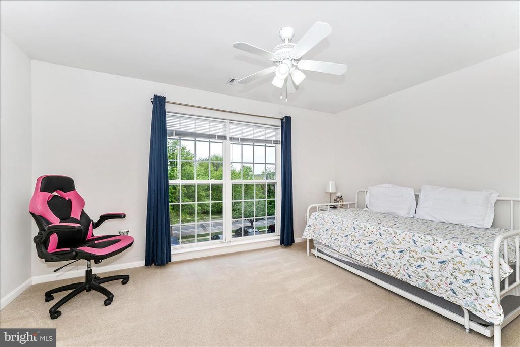 Image 24 of property listing at 2513 SHELLEY CIR #9 3D, Frederick, MD 21702