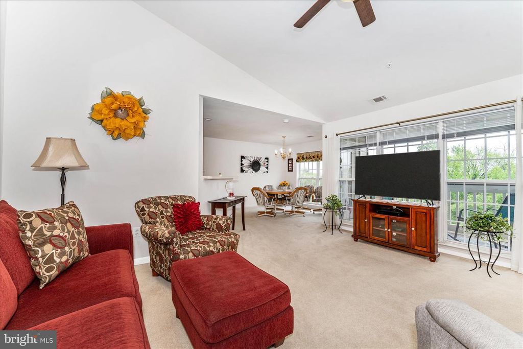 Image 6 of property listing at 2513 SHELLEY CIR #9 3D, Frederick, MD 21702