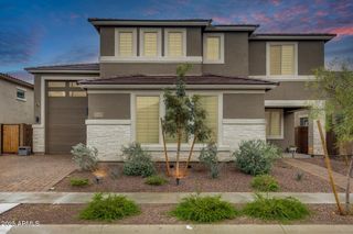 17635 W RED FOX Road W, Surprise, AZ 85387