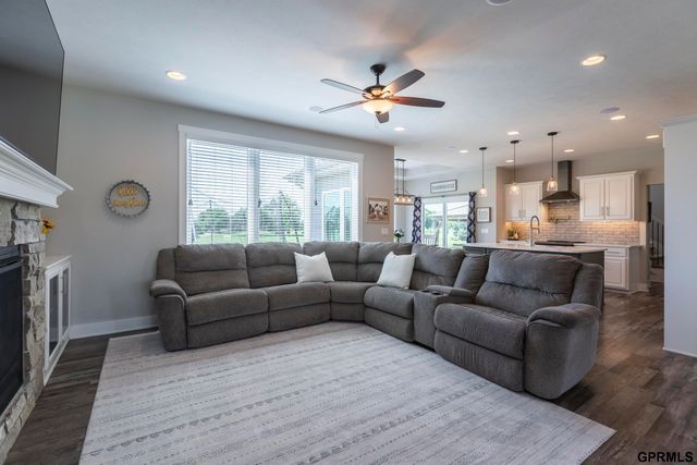 7402 N 281 Avenue, Valley, NE 68064