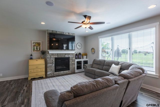 7402 N 281 Avenue, Valley, NE 68064