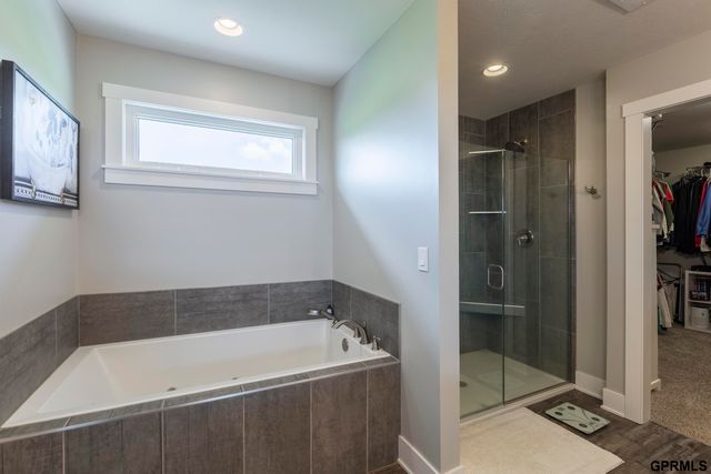 7402 N 281 Avenue, Valley, NE 68064