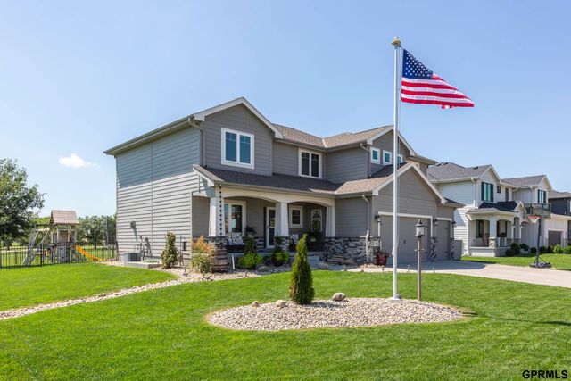 7402 N 281 Avenue, Valley, NE 68064