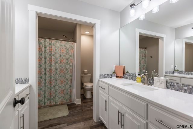 7402 N 281 Avenue, Valley, NE 68064