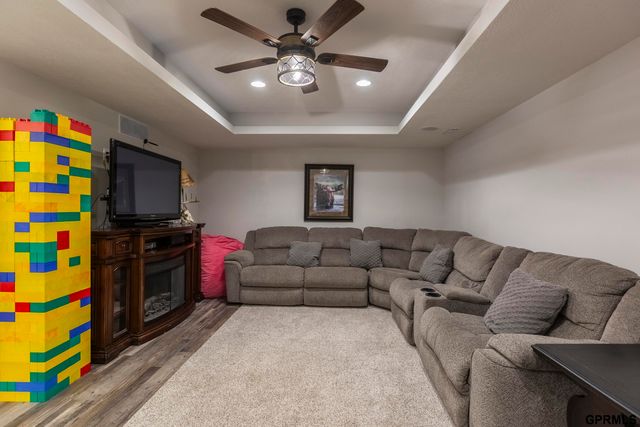 7402 N 281 Avenue, Valley, NE 68064