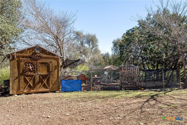 175 Lorne Road, Canyon Lake, TX 78133