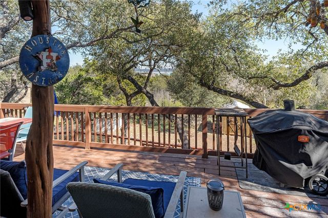 175 Lorne Road, Canyon Lake, TX 78133