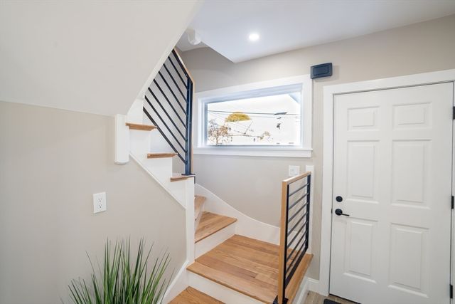 2 Laurel St, Chelsea, MA 02150