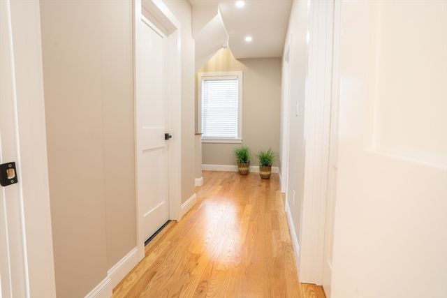 2 Laurel St, Chelsea, MA 02150