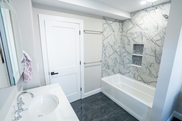2 Laurel St, Chelsea, MA 02150