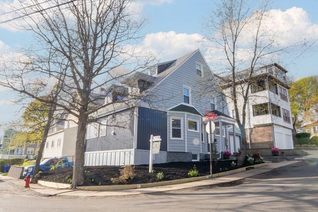 2 Laurel St, Chelsea, MA 02150
