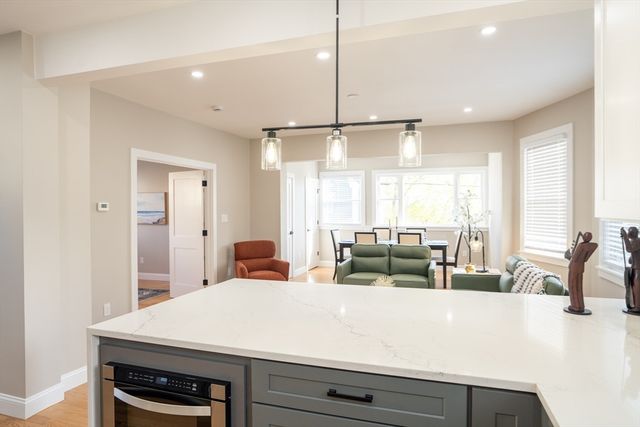 2 Laurel St, Chelsea, MA 02150