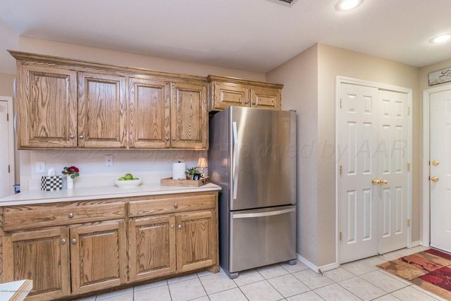 5806 W FARMERS Avenue, Amarillo, TX 79109