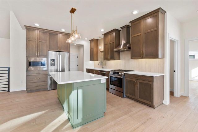 1108 PINECREST ROAD, Green Bay, WI 54313