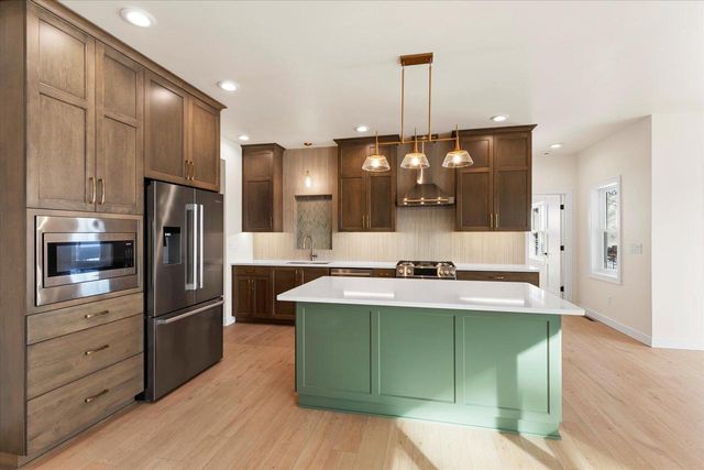 1108 PINECREST ROAD, Green Bay, WI 54313