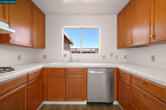 1125 Jensen Dr, Pittsburg, CA 94565