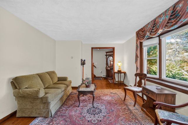 264 Bigelow St, Marlborough, MA 01752