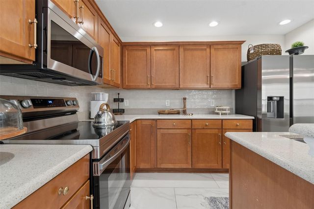 4559 LIMERICK DRIVE, Tampa, FL 33610