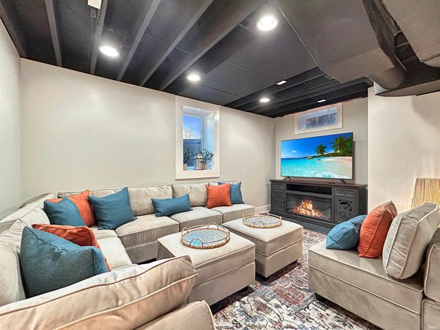 617 Robinson Street, West Lafayette, IN 47906