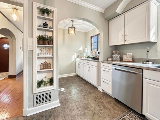 617 Robinson Street, West Lafayette, IN 47906