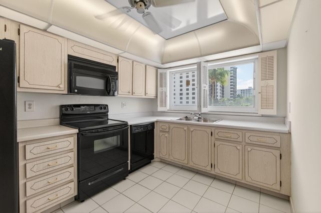 3300 S Ocean Boulevard 320-C, Highland Beach, FL 33487