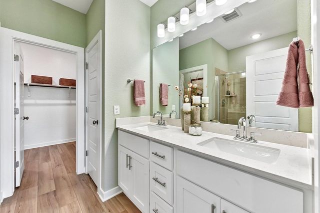 163 Hornet ST, Elgin, TX 78621