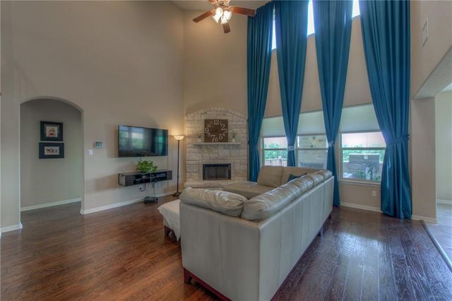 1511 Rimstone DR, Cedar Park, TX 78613