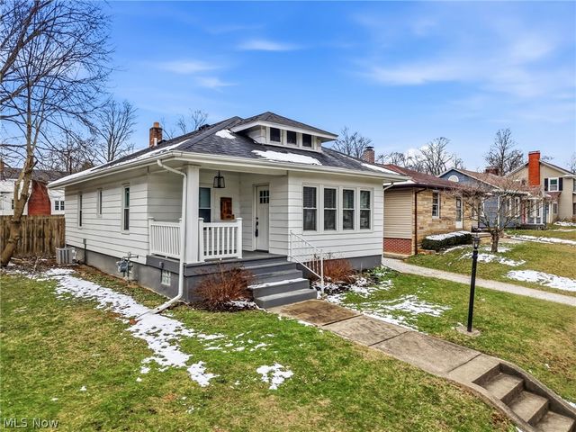 1156 Parkside Drive, Alliance, OH 44601