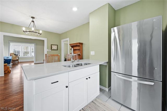 1156 Parkside Drive, Alliance, OH 44601