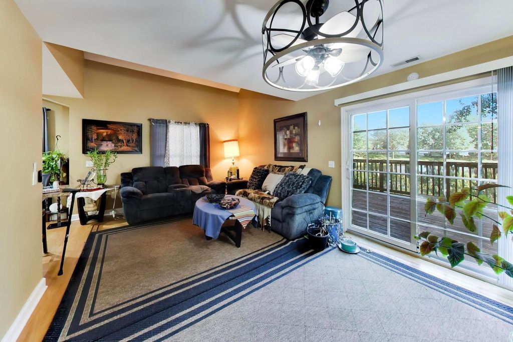 1454 Laurel Oak Drive A, Streamwood, IL 60107 — photo 4