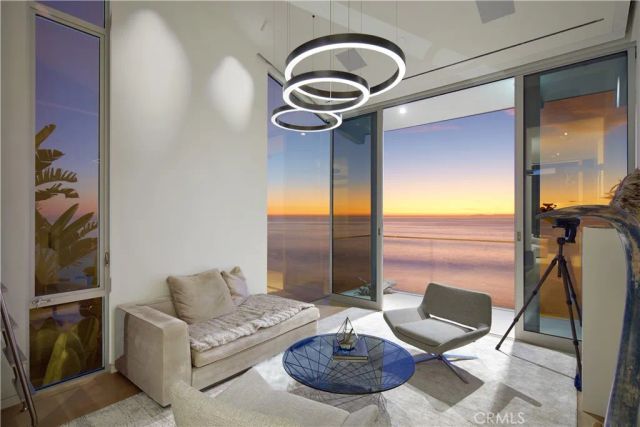 14 Lagunita Drive, Laguna Beach, CA 92651