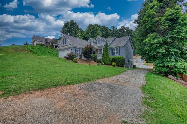 171 Emily Forest Way, Pendergrass, GA 30567