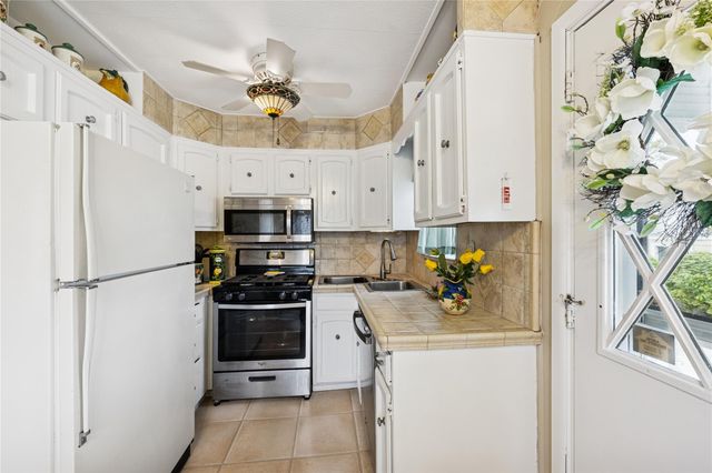 702 Stewart Avenue, Bethpage, NY 11714