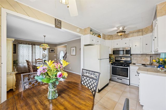 702 Stewart Avenue, Bethpage, NY 11714