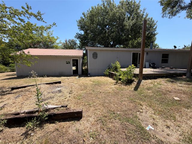 1010 Glen Brook Drive, Pecan Hill, TX 75165