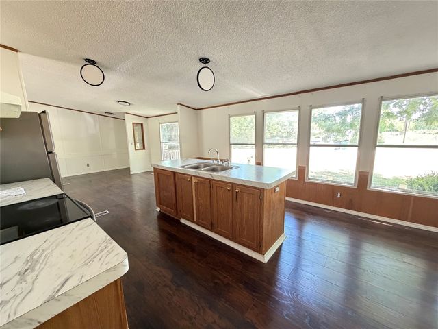1010 Glen Brook Drive, Pecan Hill, TX 75165