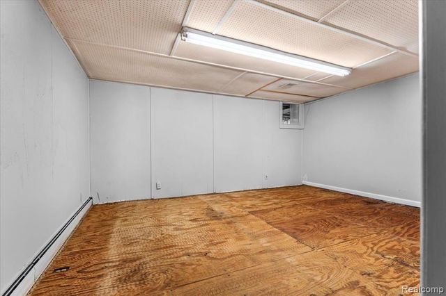 24729 Kinsel Street, Southfield, MI 48033